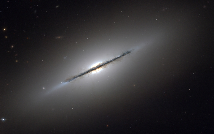 NGC 5866 fond écran wallpaper